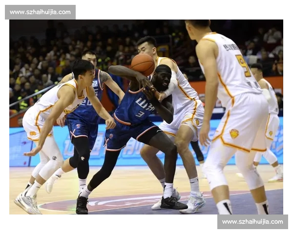 深圳马可波罗迎战山东队全力以赴力争胜利展开激烈对决